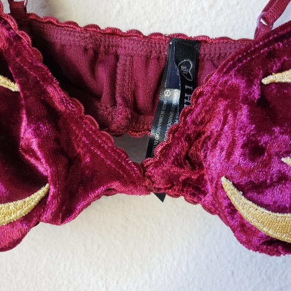 Urban Outfitters | I-Heart Moon Applique Bra - Picture 3 of 8